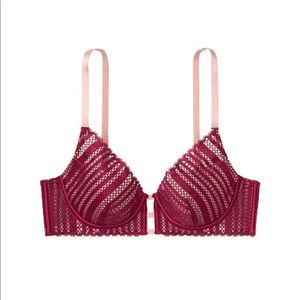 🔥 Lace Lightly Lined Plunge Bra.